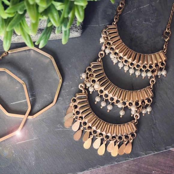 Reversible Fiesta Gold Necklace Premier Designs - Picture 2 of 9